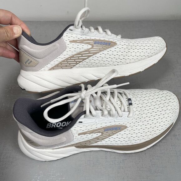 Brooks Anthem 6 Run & Walk Comfort Running Training Sneaker  Brooks Anthem 6 Women\'s Running Shoes White Tan Gym Sneakers Size 9.5 M
